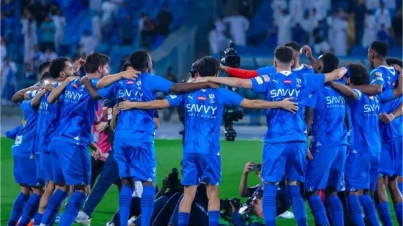 3 وجوه جديدة.. جيسوس يعلن قائمة الهلال السعودى لمعسكر النمسا