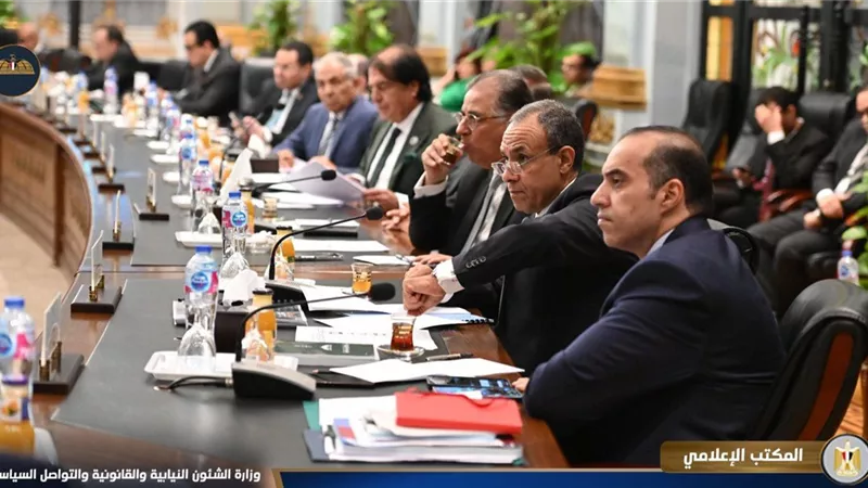 وزير الشئون النيابية: محور الأمن القومي أولوية قصوى وسط التحديات والصراعات