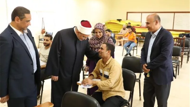 جولة تفقدية موسعة لرئيس جامعة الأزهر على امتحانات الدراسات العليا