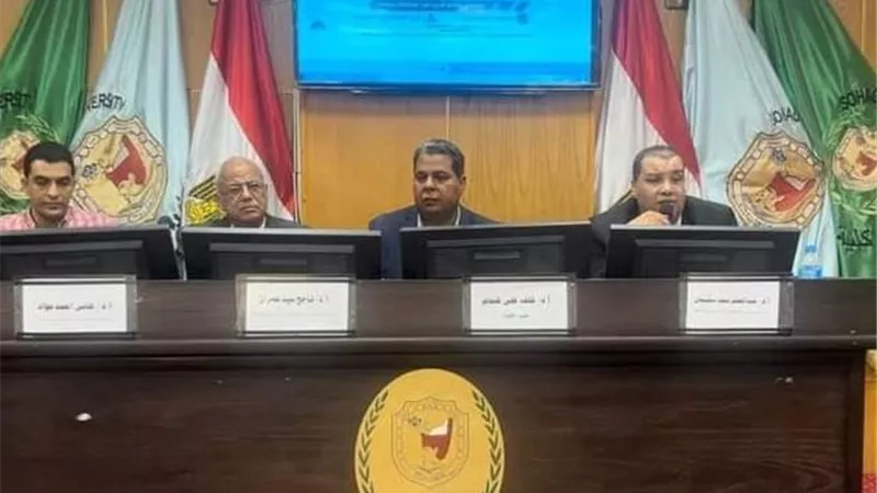 دورة تدريبية عن صناعة الحرير وطرق تطوير زراعة أشجار التوت