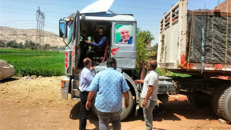ضبط سيارة نقل بدون تصاريح بموقع احدى مخالفات البناء فى أسيوط