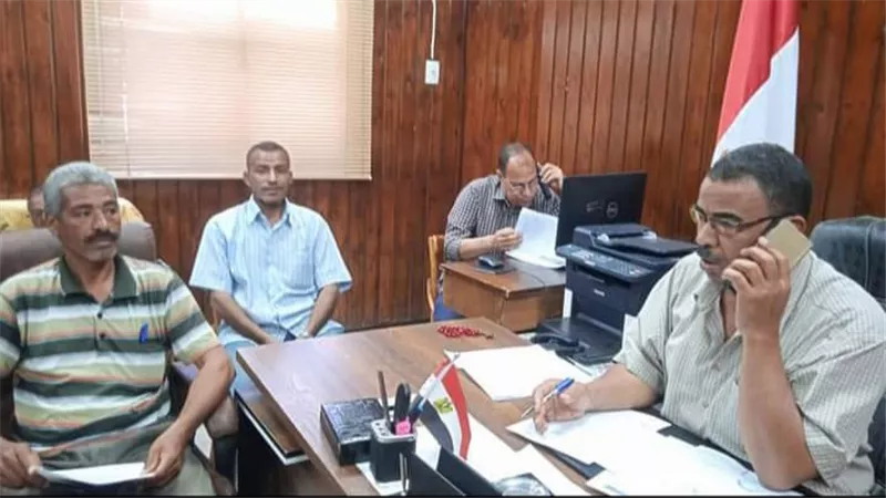 تعليم قوص يبحث الجاهزية الإدارية والمهنية للمدارس قبل بدء الدراسة