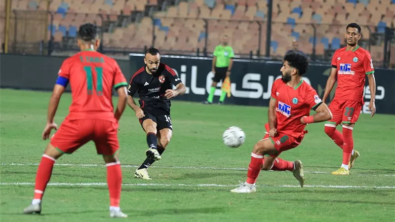 الأهلي يعبر مودرن سبورت ويقترب خطوة مهمة نحو صدارة الدوري