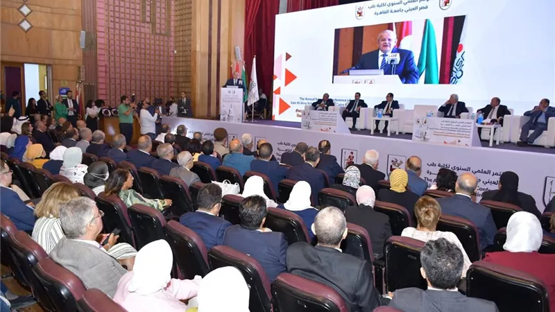 عاشور والخشت يفتتحان المؤتمر العلمي لطب القاهرة