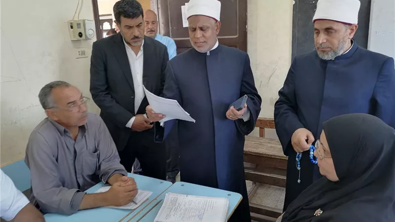 الشرقاوي يتابع أعمال تقدير درجات الشهادة الثانوية بالشرقية