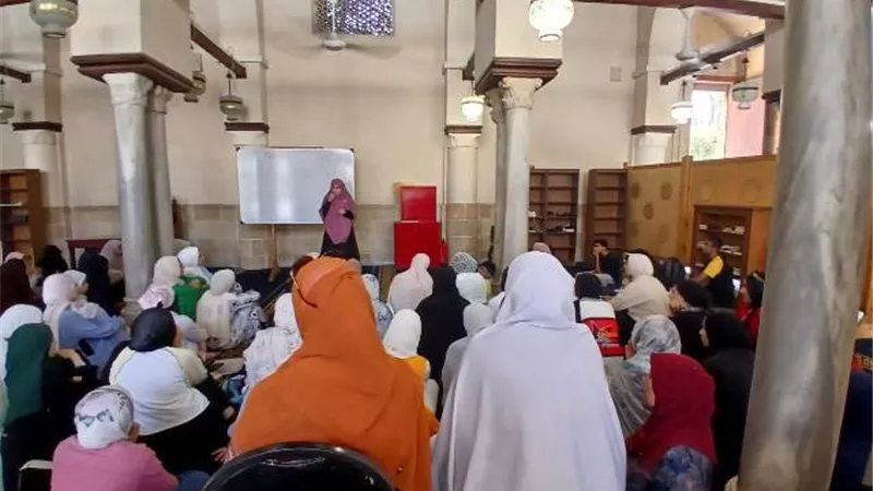 البحوث الإسلامية: دورة تدريبية بالجامع الأزهر لتعليم لغة الإشارة