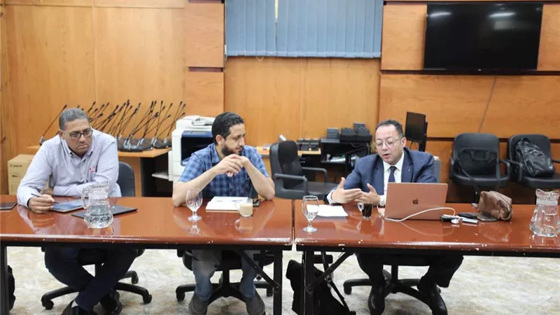 نائب وزير الصحة يتفقد 3 مراكز صحية بقنا