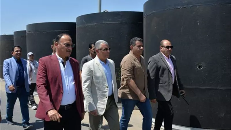 محافظ الإسماعيلية يتفقد إنشاءات كوبري معدني أعلى مصرف المحسمة