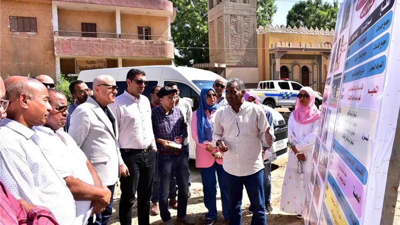محافظ الأقصر يؤكد على رفع كفاءة الطرق الرئيسية بالمدينة