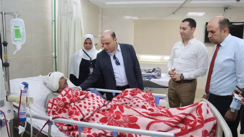 محافظ كفرالشيخ يتفقد مستشفى بلطيم التخصصي.