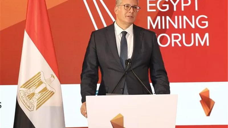 وزير البترول: نمتلك احتياطيا بـ 7.3 مليون أوقية ذهب
