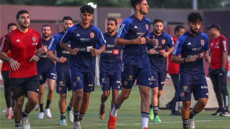 قبل مواجهة الألومنيوم.. اصابة نجم الأهلى تربك حسابات كولر