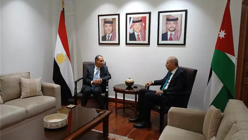 مشاورات سياسية بين وزير الخارجية ونظيره الأردني بعمان