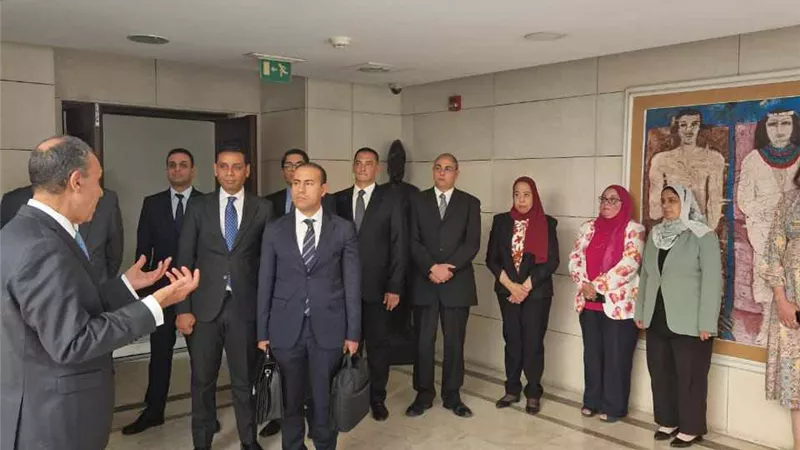 وزير الخارجية يتفقد السفارة المصرية في عَمان ويلتقي بعدد من الجالية