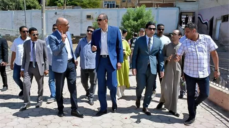 محافظ سوهاج يتفقد مركز شباب الري بحي غرب سوهاج