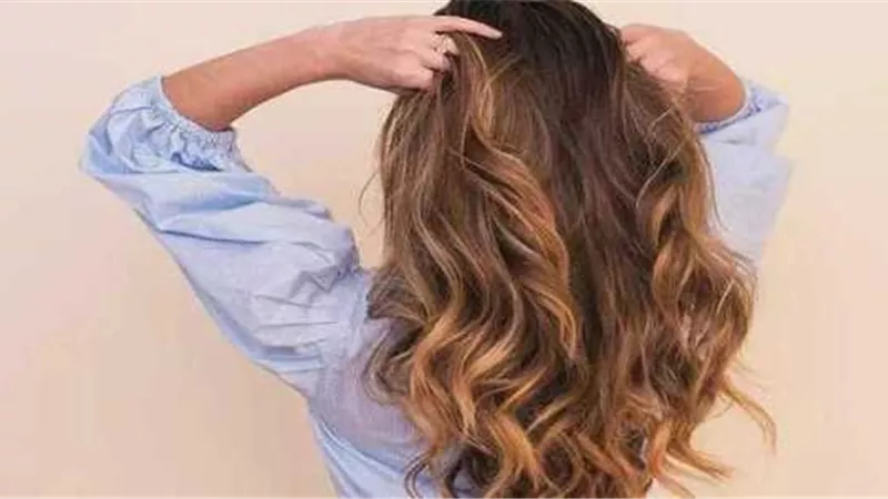 خطوات طبيعية لكثافة شعرك ولمعانه