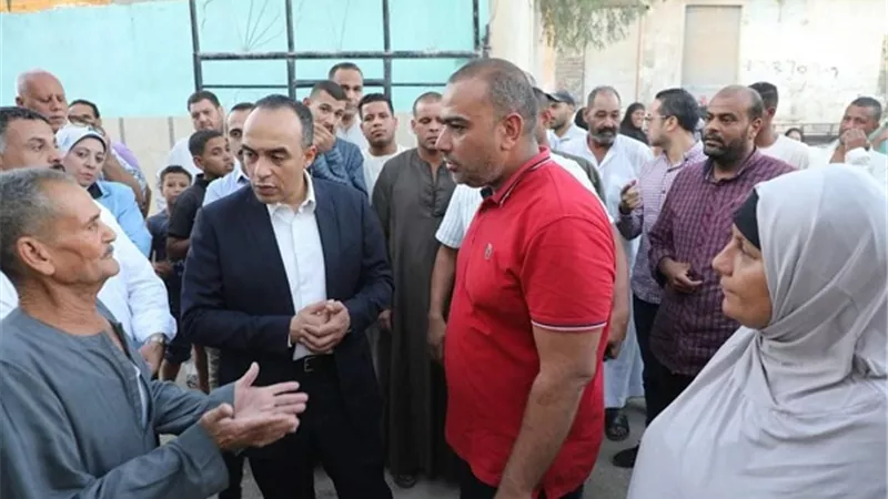 محافظ المنيا يكلف نائبه لحل مشكلات المياه والصرف بملوي