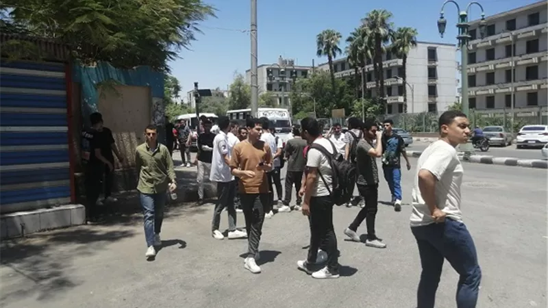 صعب وسهل..اختلاف طلاب الثانوية 2024 حول امتحان الديناميكا بأسيوط