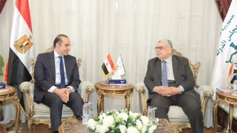 المستشار احمد عبود يستقبل وزير الشئون النيابية والقانونية والتواصل السياسي للتهنئة برئاسة مجلس الدولة