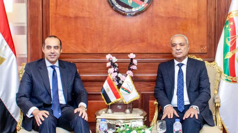 رئيس النيابة الإدارية يستقبل وزير الشؤون النيابية