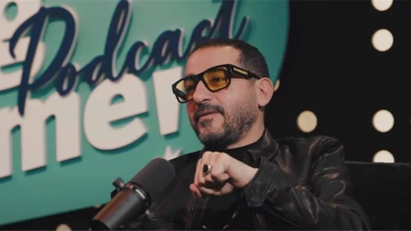 ياسمين عز تهاجم منتقدي أحمد حلمي