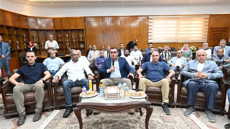 وزير الإسكان يوجه بسرعة إتاحة الأراضى بالمناطق الصناعية وتعزيز فرص الاستثمار