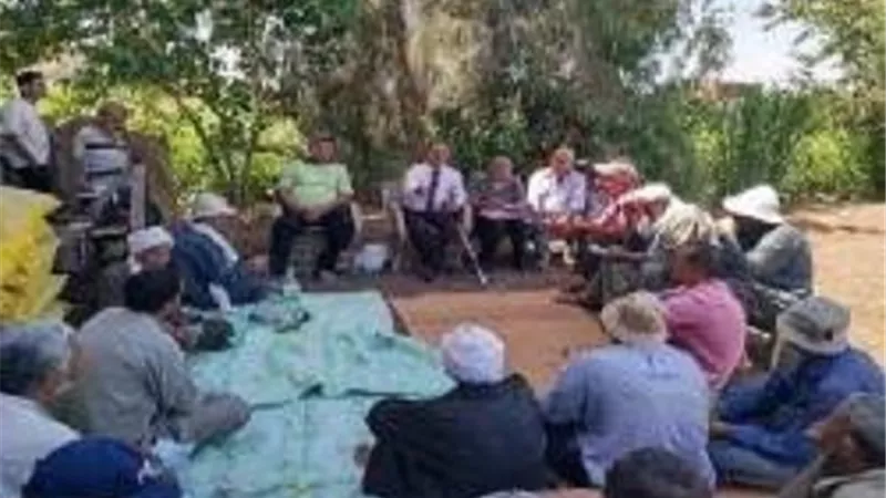 ندوة إرشادية لمزارعي قرية السادات بأولاد صقر