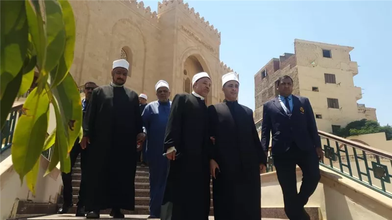 وزير الأوقاف يكلف رئيس القطاع الديني بالمرور المفاجئ على المساجد