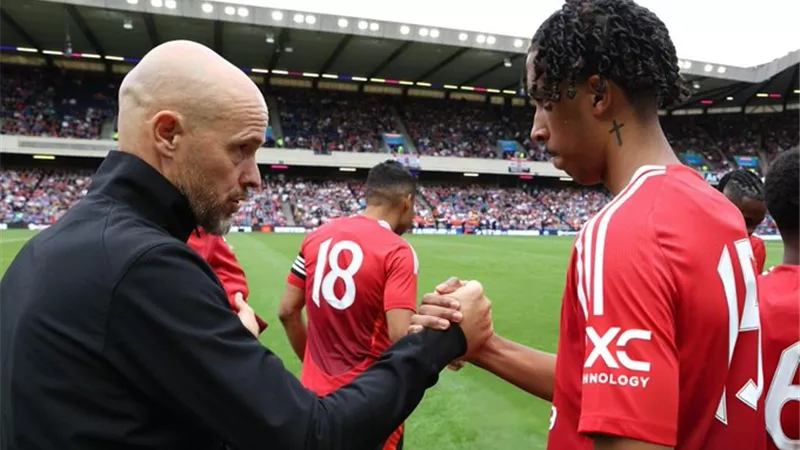 أرقام ليني يورو في أول لقاء له رفقة مانشستر يونايتد