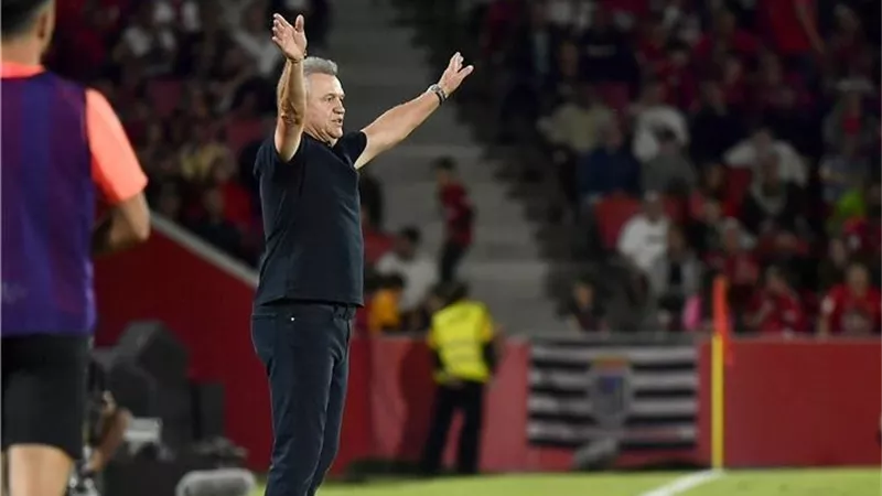 مدرب منتخب مصر الأسبق يقترب من تدريب المكسيك حتى 2026