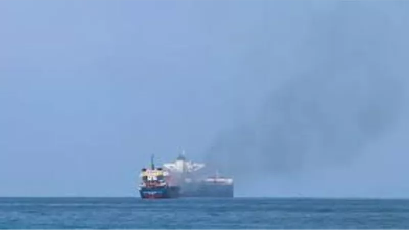 هيئة بحرية: الإبلاغ عن هجومين استهدفا سفينة قبالة المخا اليمنية