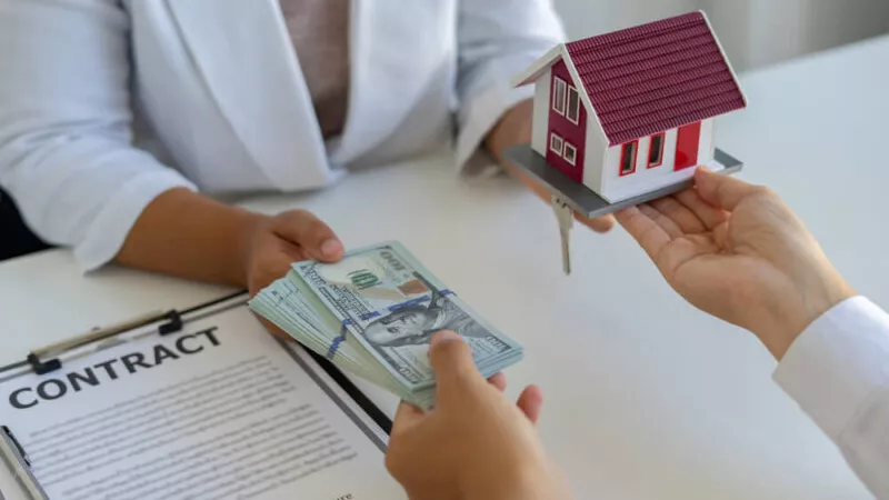 تحصيل السمسار عمولة من البائع والمشتري دون علم أحدهما