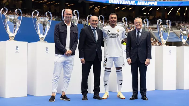 بعد مبابى.. ريال مدريد يقدم صفقته الجديدة السبت المقبل