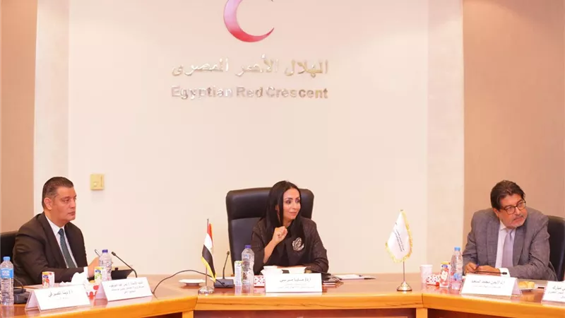 وزيرة التضامن تتوجه بالشكر للسيدة انتصار السيسي على متابعة جهود الهلال الأحمر