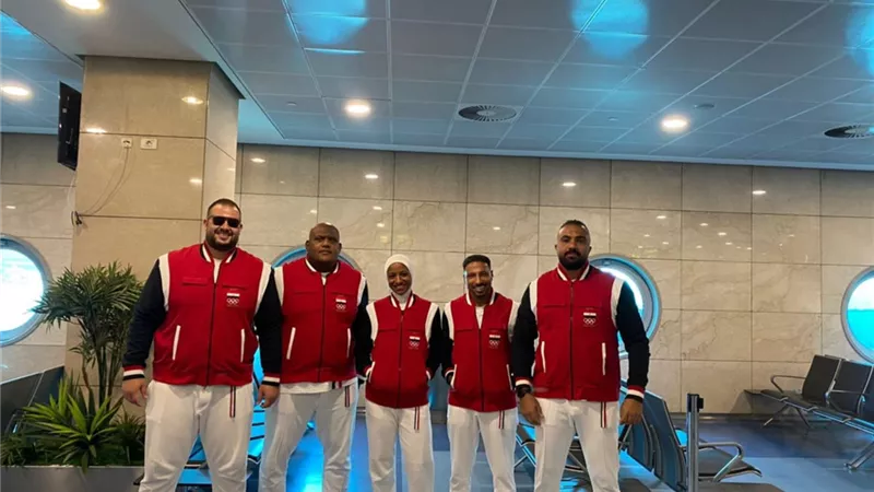 الفوج الأول من بعثة مصر يغادر الى باريس لخوض الأولمبياد