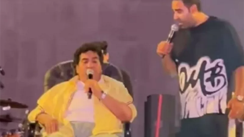 بالصور.. اصابة أحمد عدوية فى حفلة الاخير
