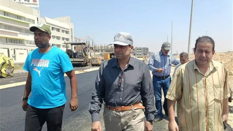 بيان هام من رئيس جهاز الشروق بشأن مشروعات الطرق والخدمات بالمدينة صور