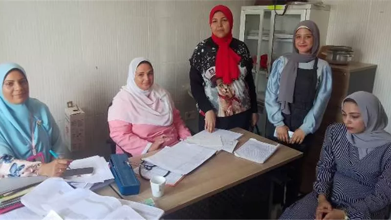 الكشف على 200 من ابناء ابو سعيفه التابعه لقرية المسين بالدلنجات