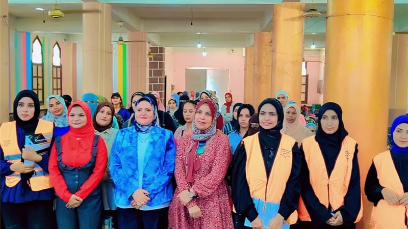 دورة تدريبية لمكلفات الخدمة العامة والرائدات بالمنيا