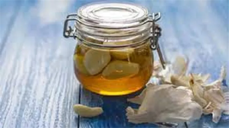 تعرف على كيفية استخدام العسل والثوم