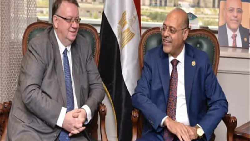 جبران يبحث الملفات المُشتركة مع مدير منظمة العمل الدولية بالقاهرة