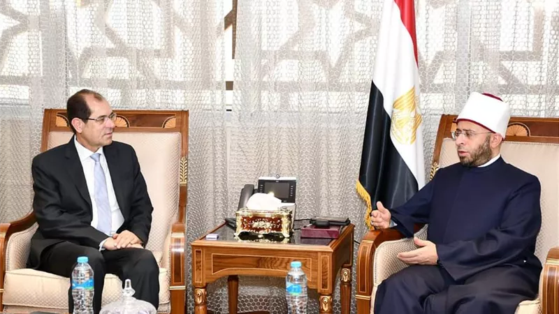 وزير الأوقاف يستقبل رئيس لجنة الشئون الدينية بمجلس الشيوخ