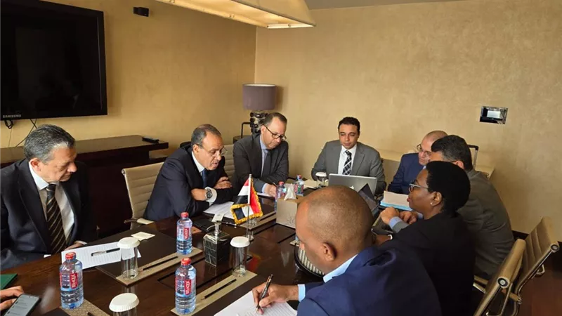وزير الخارجية يلتقي مع نائبة رئيس مفوضية الاتحاد الأفريقي