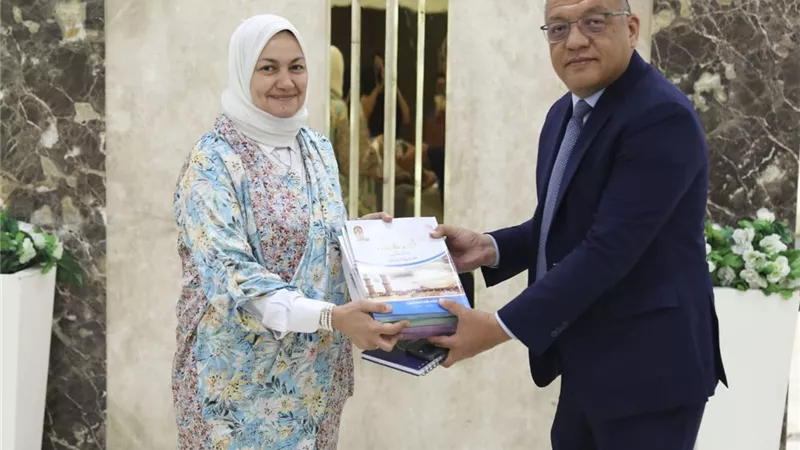 مستشار شيخ الأزهر لشؤون الوافدين تستقبل سفير الفلبين بالقاهرة