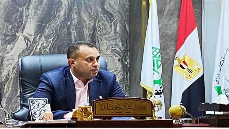 حملة موسعة في دمياط الجديدة لإزالة المخالفات والإشغالات.. صور