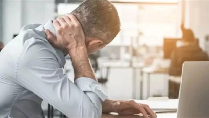 دراسة .. تمارين القرفصاء تساعد على منع مخاطر الوظائف المكتبية