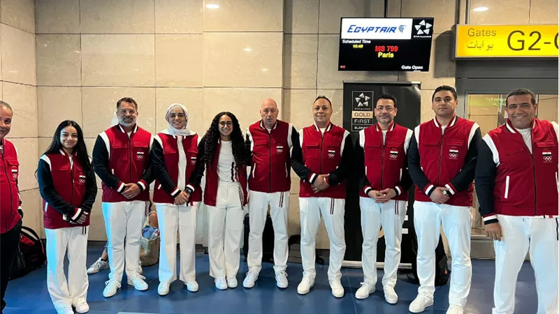 الفوج الثاني من بعثة مصر يطير الى باريس لخوض الأولمبياد