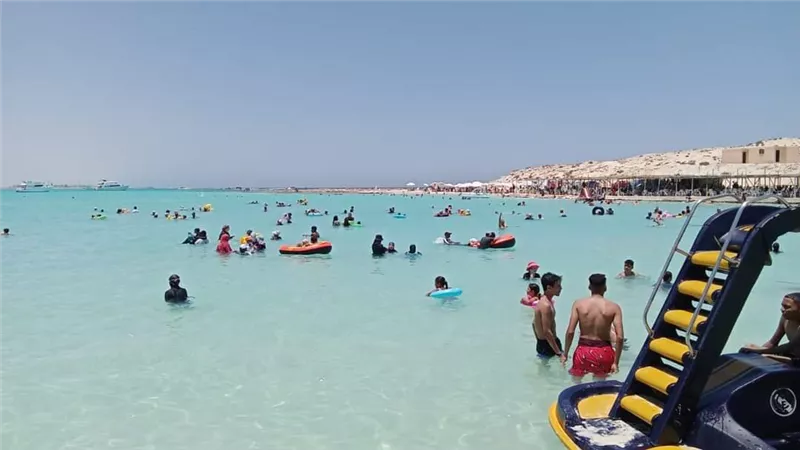 مرسي مطروح ترفع درجة الاستعداد القصوى علي الشواطئ