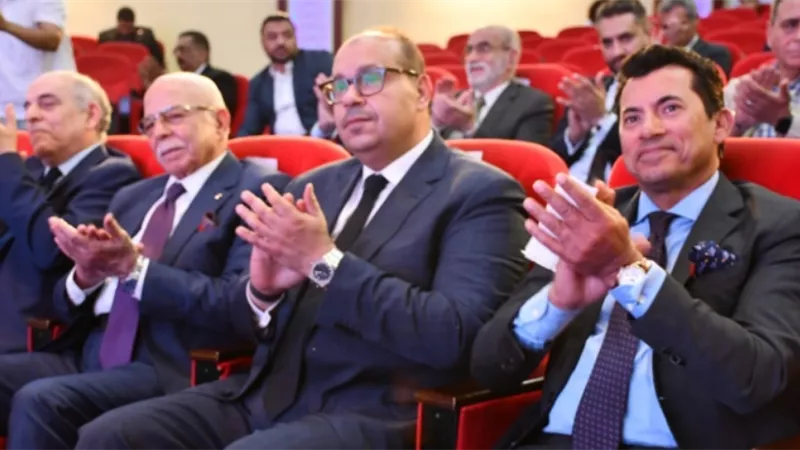 وزير الرياضة يشيد بالتعاون مع اللجنة الأولمبية المصرية