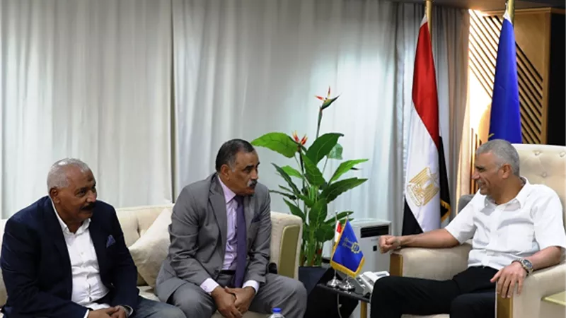 اللواء اسماعيل كمال محافظ اسوان رئيسا شرفيا لنادى زهرة الجنوب
